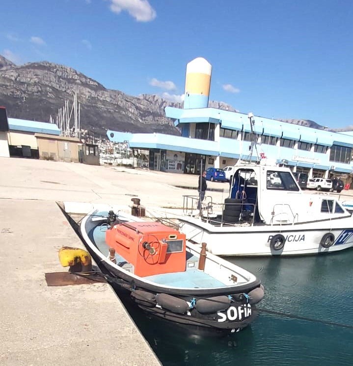 Čamac za privez Sofia u luci Bar